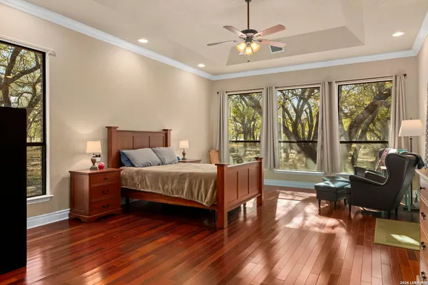 $650,000 | 141 County Road 6869, Natalia, TX 78059