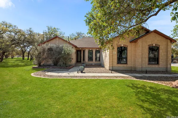 $650,000 | 141 County Road 6869, Natalia, TX 78059