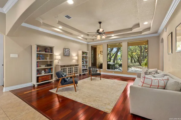 $650,000 | 141 County Road 6869, Natalia, TX 78059