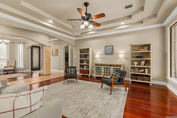 $650,000 | 141 County Road 6869, Natalia, TX 78059