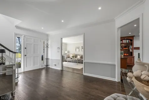 $1,585,000 | 1 Morningside Drive, Livingston, NJ 07039