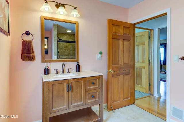 $399,999 | 203 Columbia Road, Root, NY 12166