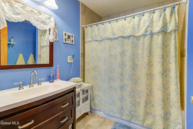 $399,999 | 203 Columbia Road, Root, NY 12166