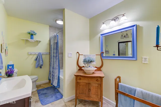 $399,999 | 203 Columbia Road, Root, NY 12166