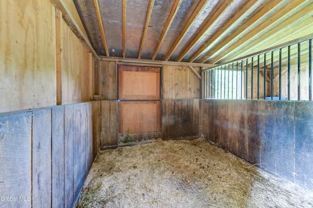 $399,999 | 203 Columbia Road, Root, NY 12166