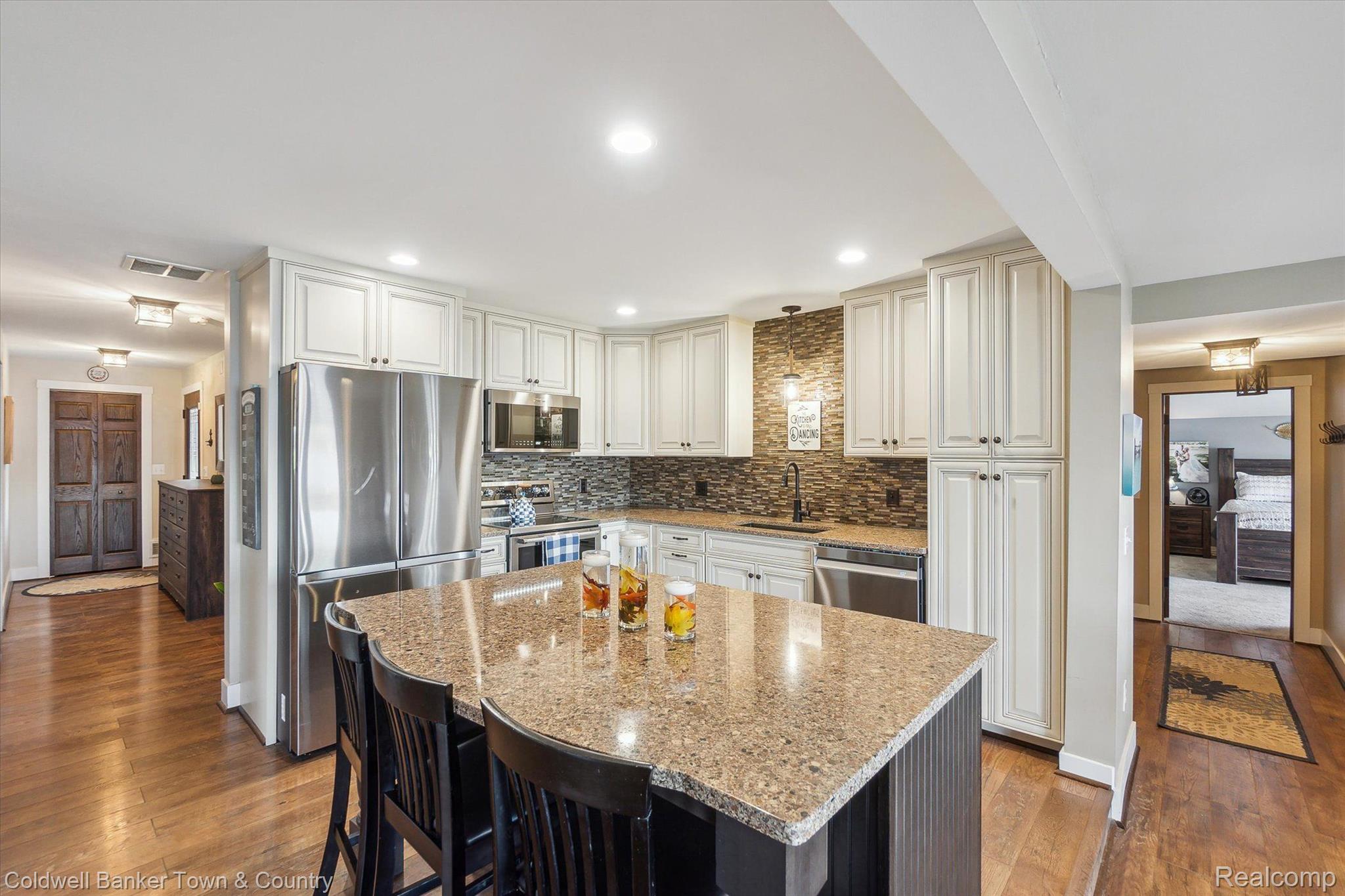 1776 South Hughes Road Brighton, MI 48114 - Photo 12 of 56 Gallery Image 12