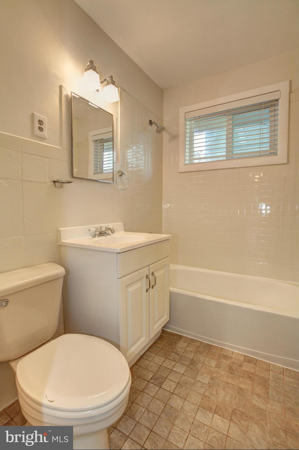 1714 Belvedere Boulevard Silver Spring, MD 20902 - Photo 13 of 26 Bath