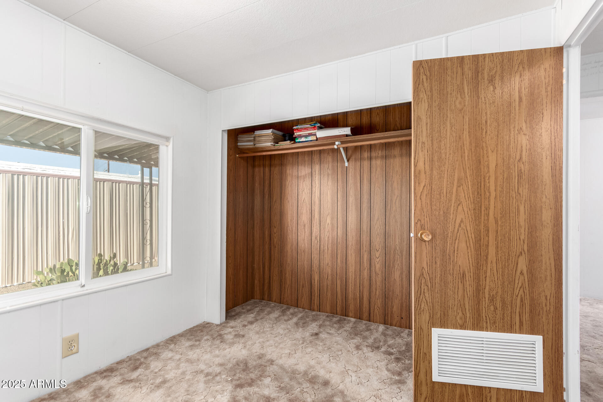 2700 East Allred Avenue, Unit R89 Mesa, AZ 85204 - Photo 16 of 28 a view of an empty room