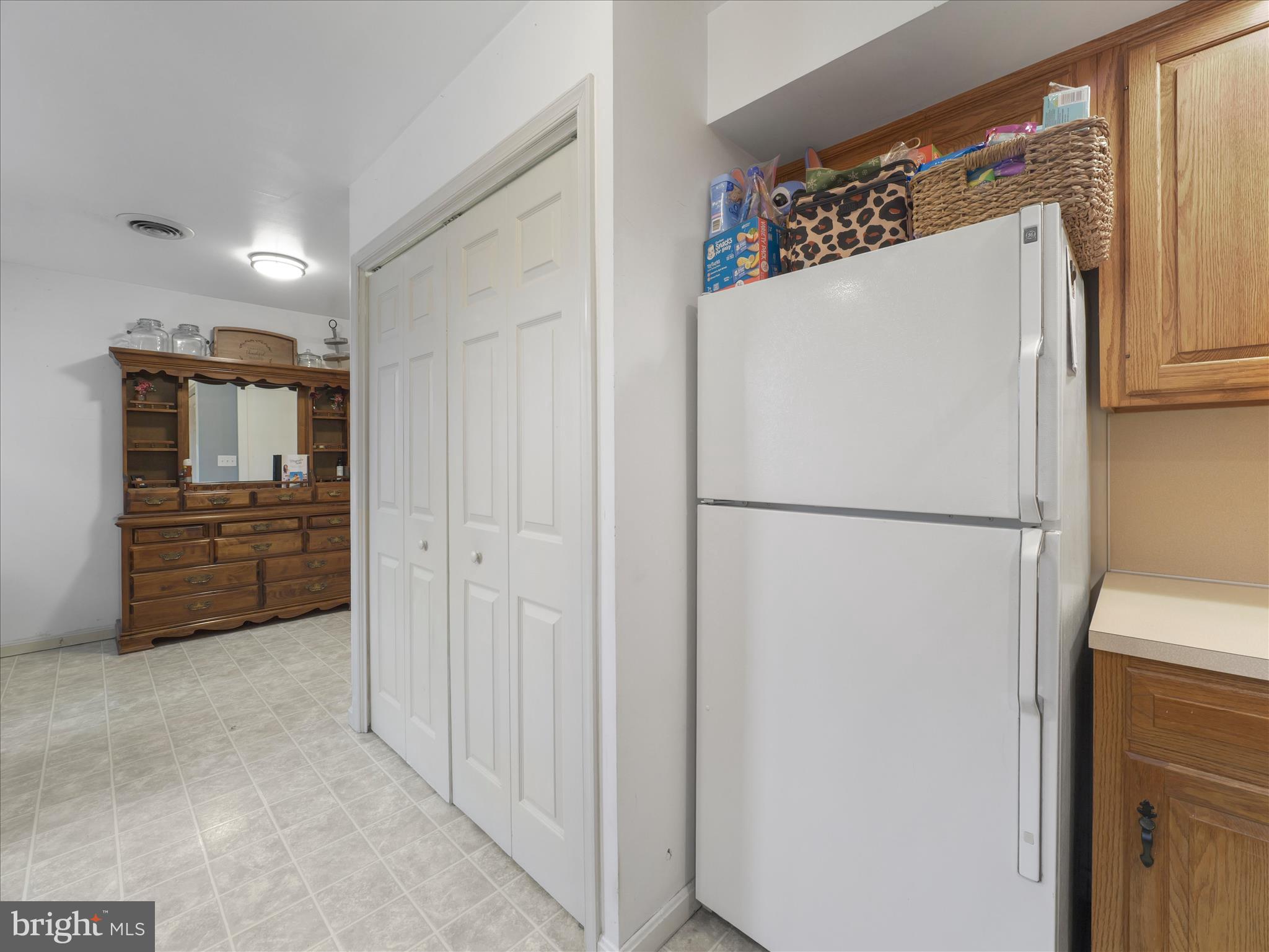 155 Ash Spring Court Waynesboro, PA 17268 - Photo 10 of 27 Kitchen