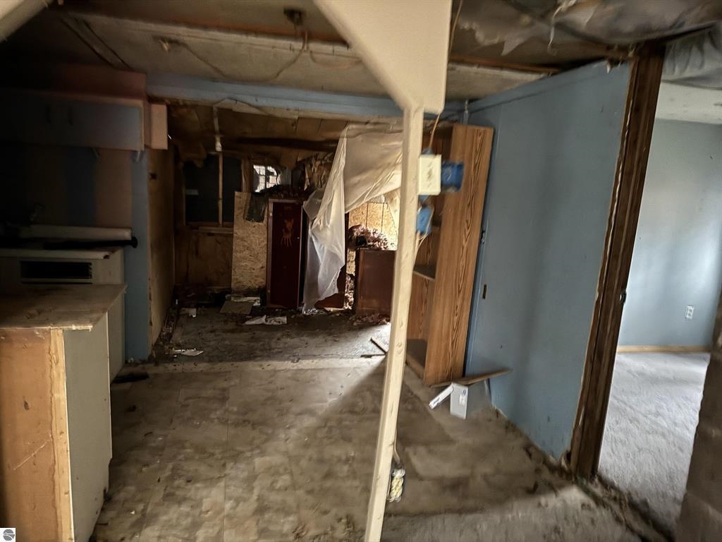 3105 North 3 1/4 Road Mesick, MI 49668 - Photo 6 of 13