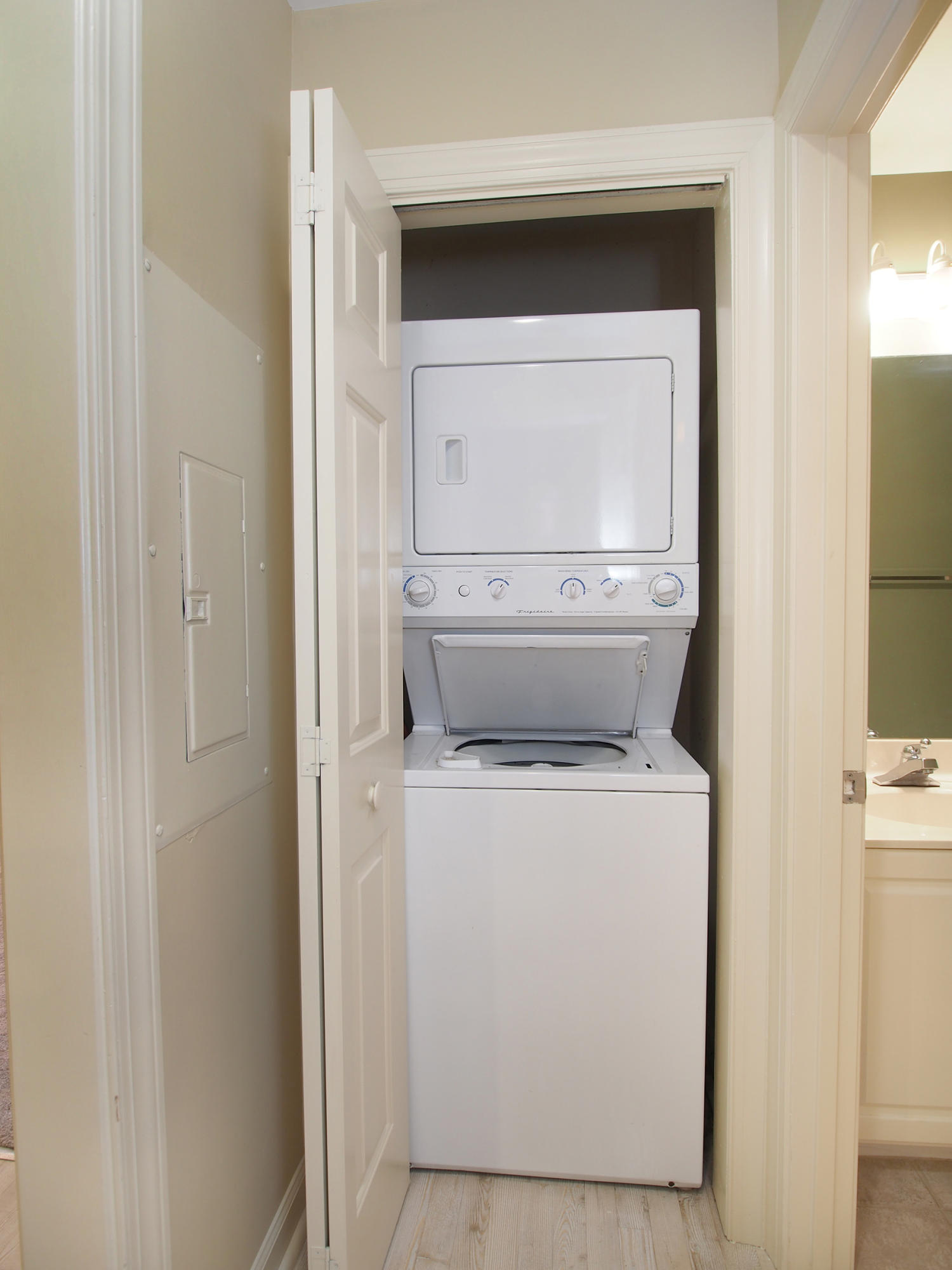 265 Knoll Road Southern Pines, NC 28387 - Photo 14 of 32 laundry1