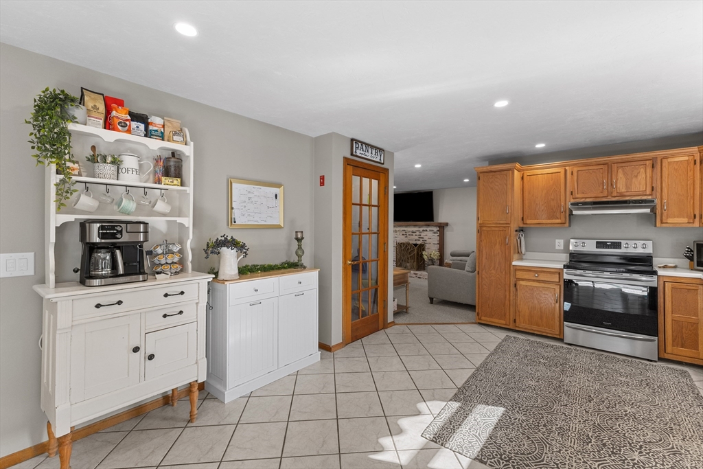187 Center Depot Road Charlton, MA 01507 - Photo 13 of 41 Gallery Image 13
