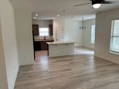 $1,900 | 21433 Lake Pontchartrain Drive, Ponchatoula, LA 70454