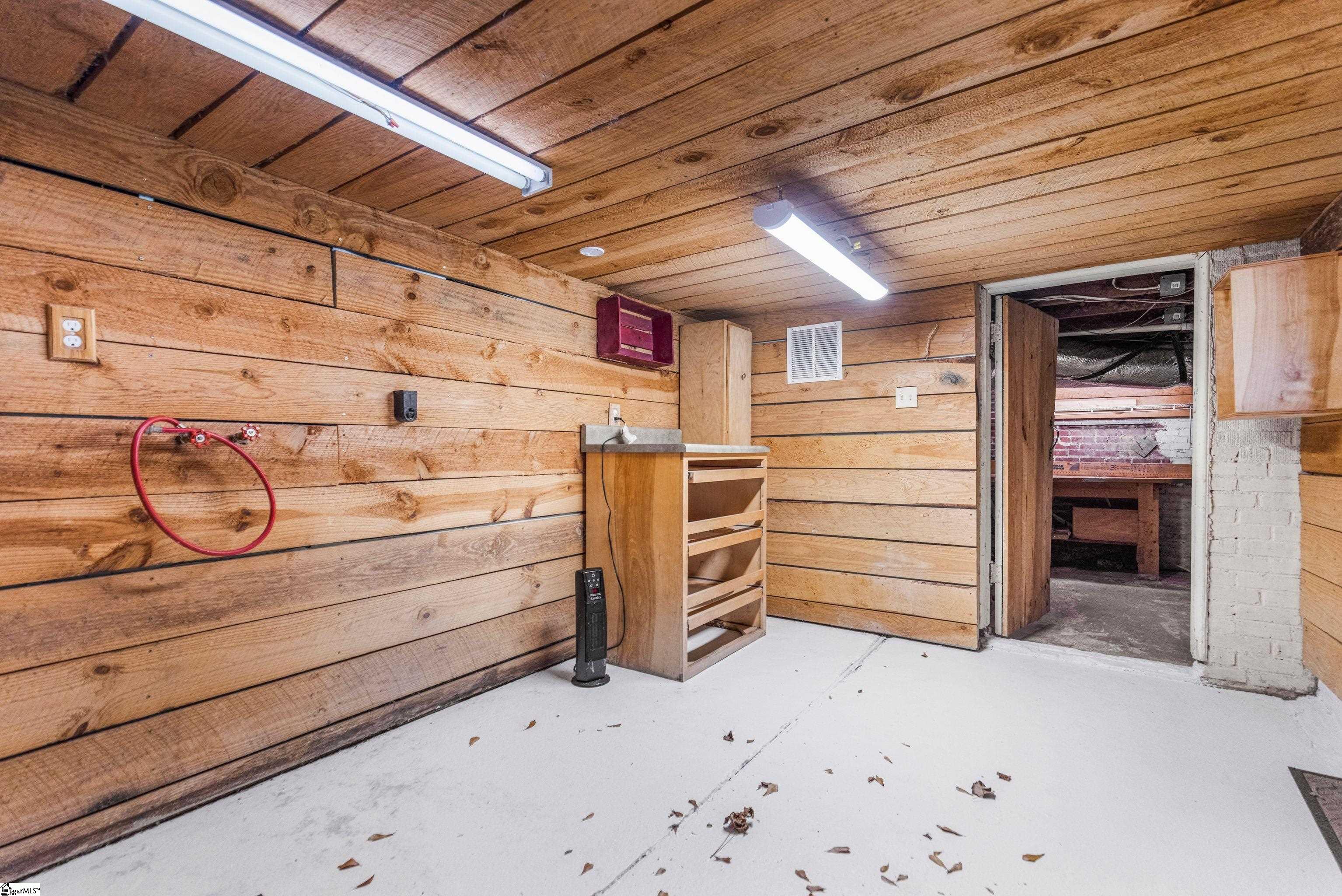 260 Ann Street Pickens, SC 29671 - Photo 11 of 50