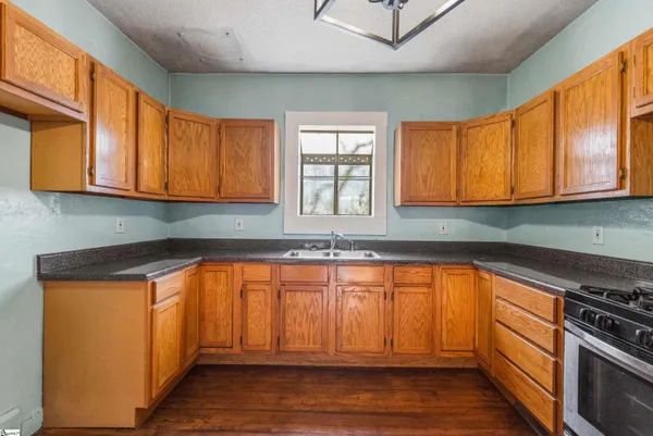 $319,000 | 260 Ann Street, Pickens, SC 29671