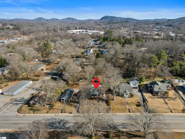 $319,000 | 260 Ann Street, Pickens, SC 29671