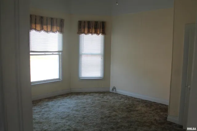 $49,900 | 505 South Ash Street, Unit 2, Carbondale, IL 62901