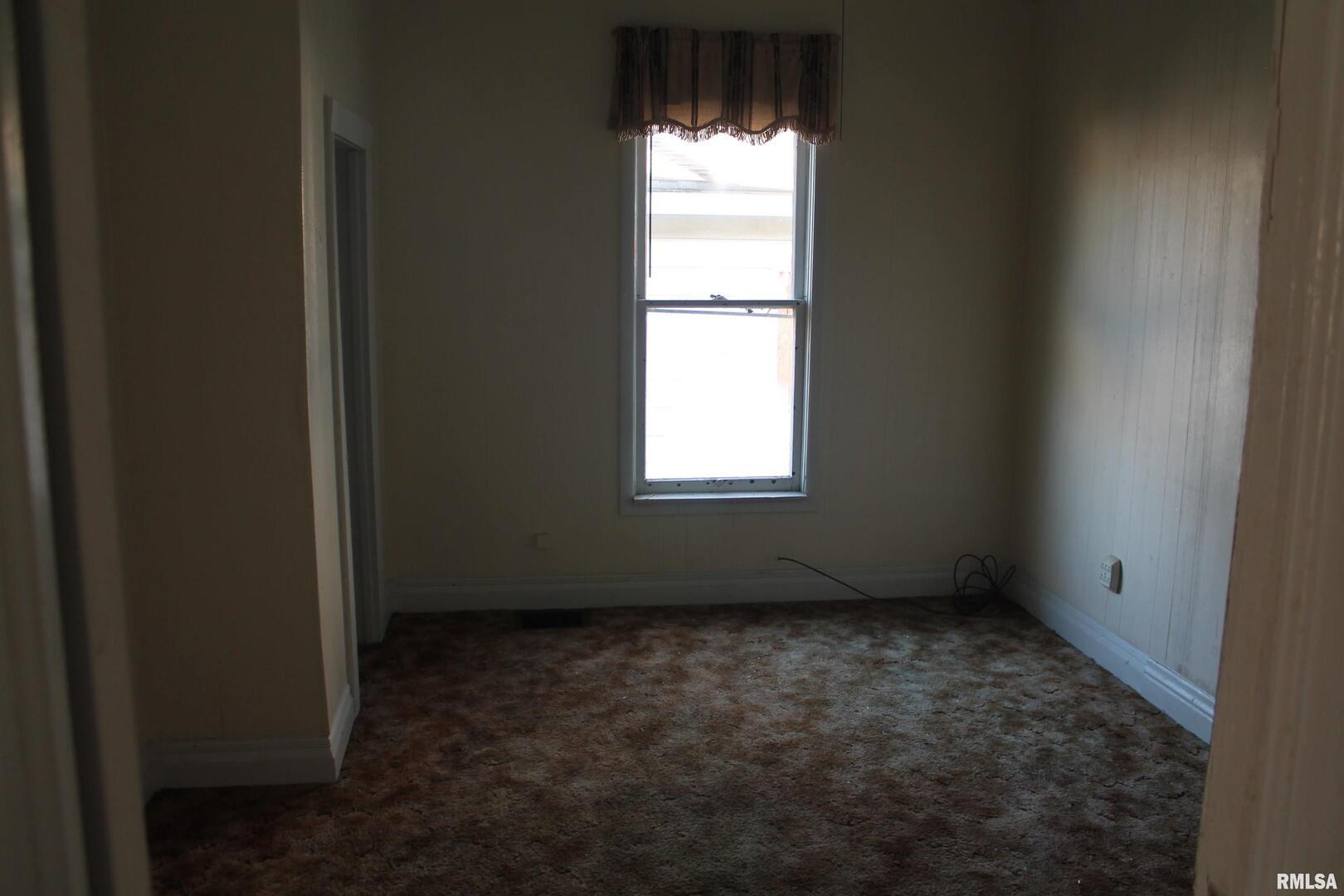 505 South Ash Street, Unit 2 Carbondale, IL 62901 - Photo 5 of 10