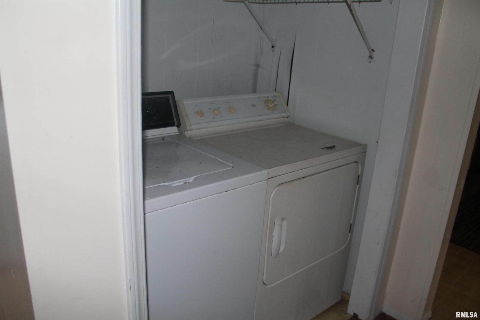 505 South Ash Street, Unit 2 Carbondale, IL 62901 - Photo 6 of 10