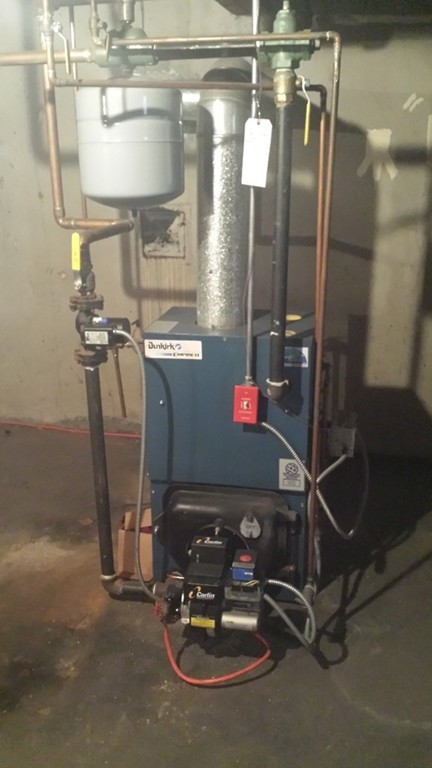 22 Grattan Street Springfield, MA 01119 - Photo 23 of 27 a room with gym equipment