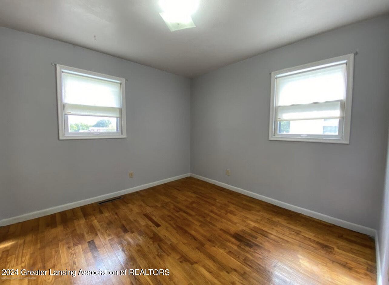 5824 Haag Road Lansing, MI 48911 - Photo 12 of 15 image_123650291 (5)