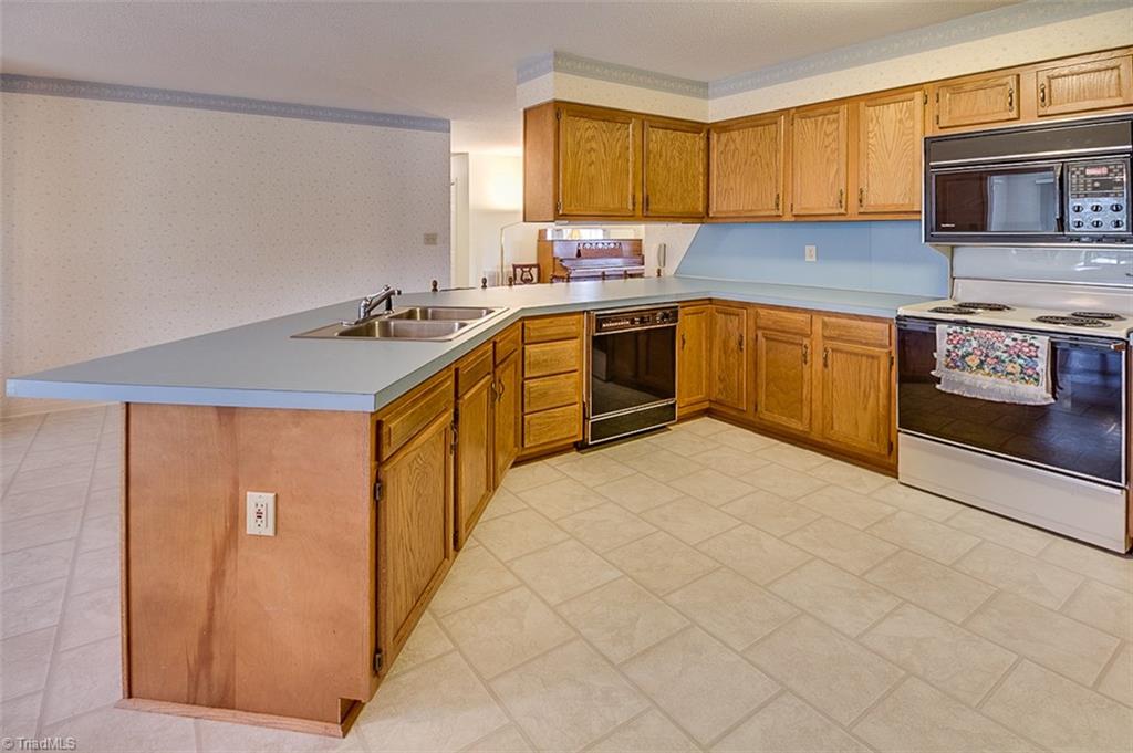 707 Fox Run Road Lexington, NC 27292 - Photo 10 of 29 Gallery Image 10