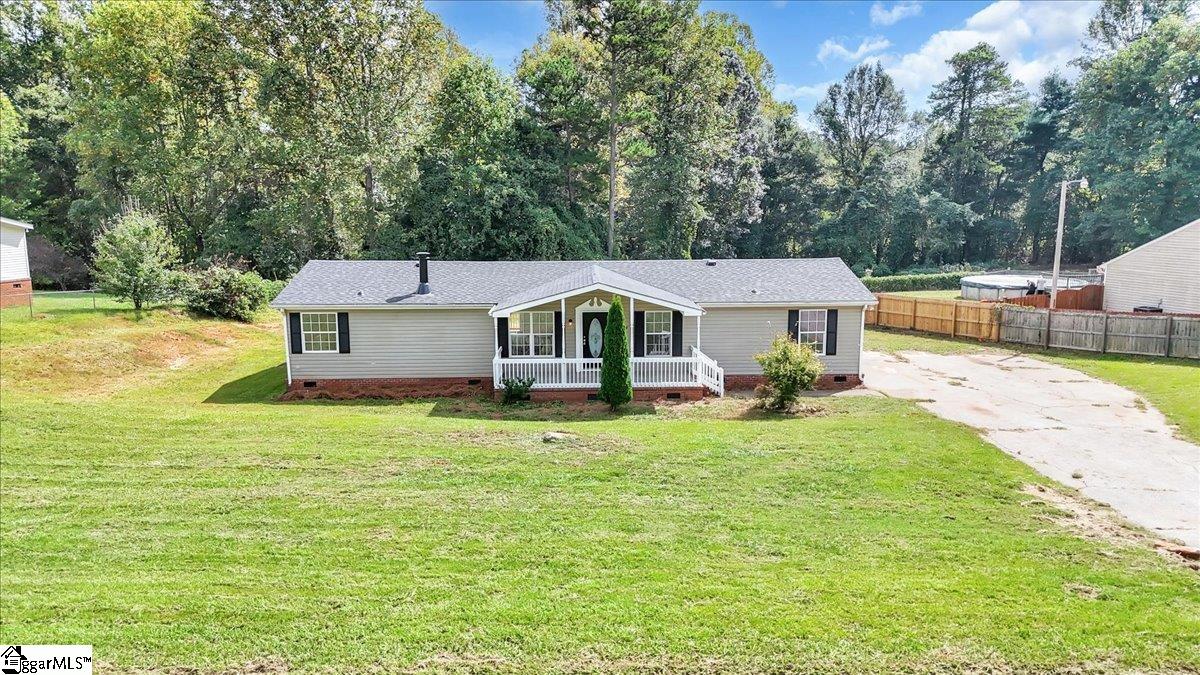 404 Roe Road Greenville, SC 29611 - Photo 1 of 35 Gallery Image 1