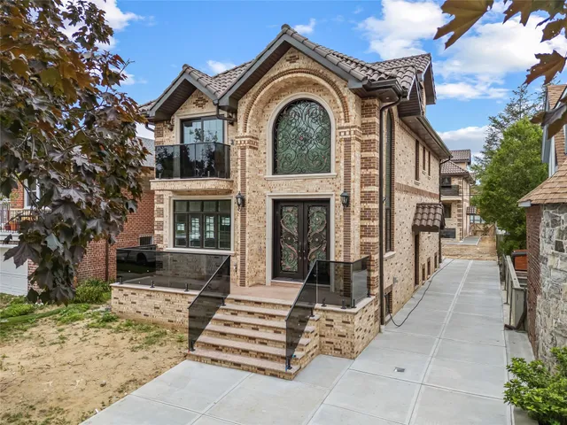 $2,088,000 | 154-23 28th Avenue | Flushing