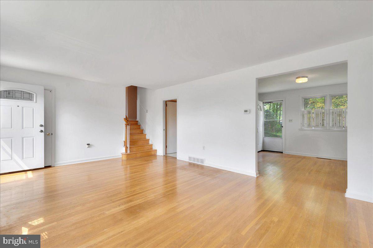 1027 Crestover Road Wilmington, DE 19803 - Photo 4 of 30 Gallery Image 4
