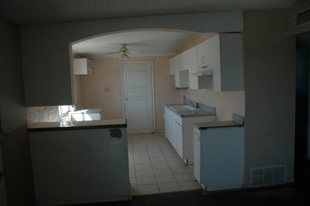 6408 West Osborn Road Phoenix, AZ 85033 - Photo 3 of 4 Kitchen