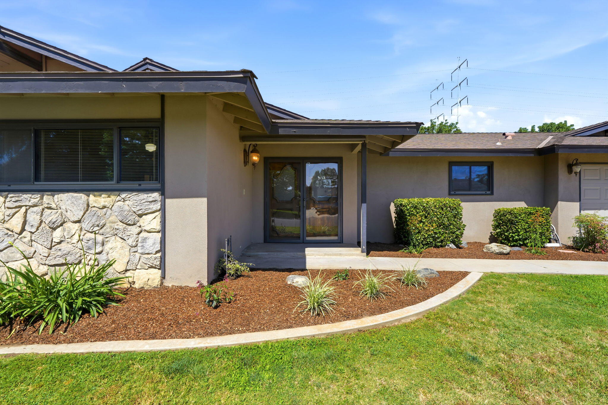31121 Tower Road Visalia, CA 93292 - Photo 3 of 39 Front View