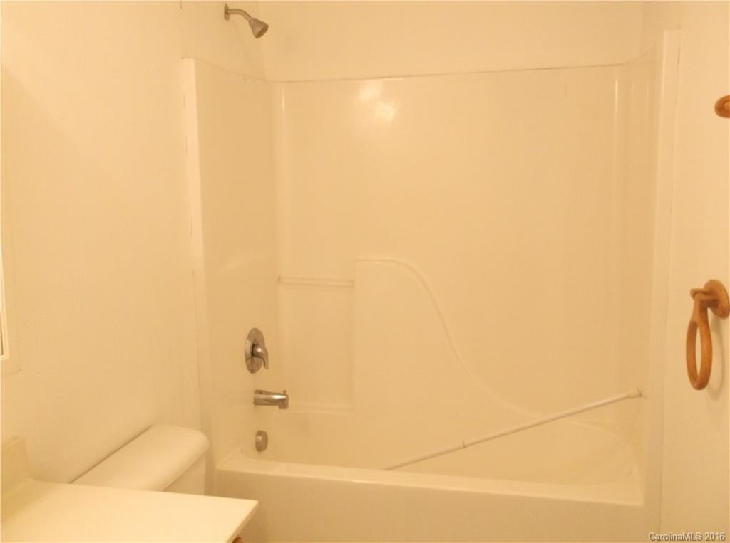 2302 Kingsburry Road York, SC 29745 - Photo 10 of 15 Gallery Image 10