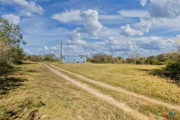 $200,000 | 304 9th Street, Nordheim, TX 78141