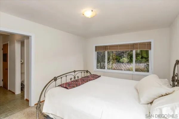 $1,100,000 | 877 Montview Drive, Escondido, CA 92025