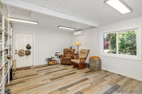 $1,100,000 | 877 Montview Drive, Escondido, CA 92025