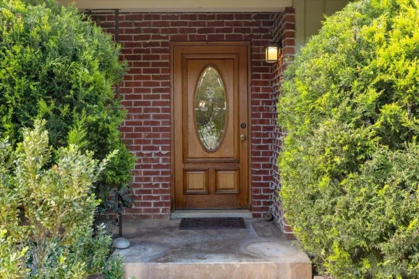 $1,100,000 | 877 Montview Drive, Escondido, CA 92025