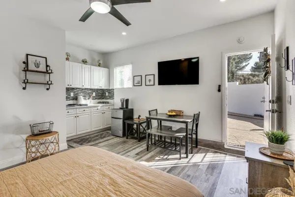 $1,800 | 5595 Sweetwater Road, Bonita, CA 91902