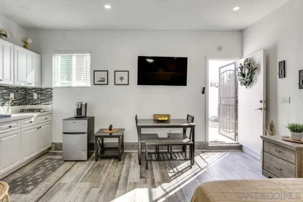 $1,800 | 5595 Sweetwater Road, Bonita, CA 91902