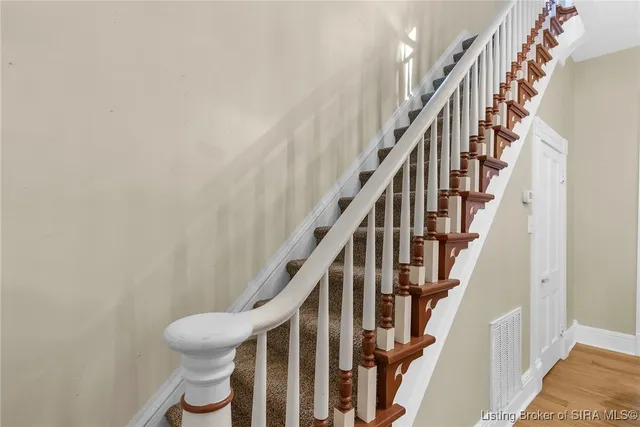 $276,900 | 957 West Main Street, Madison, IN 47250