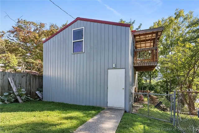 $276,900 | 957 West Main Street, Madison, IN 47250