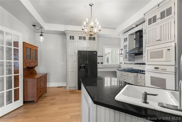 $276,900 | 957 West Main Street, Madison, IN 47250