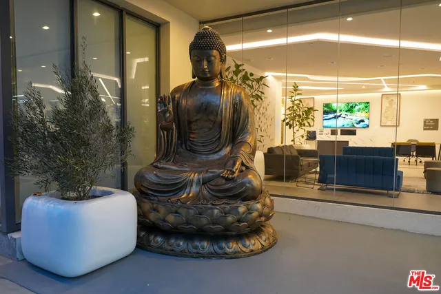 $3,395 | 414 North Orange Street, Unit 209, Glendale, CA 91203