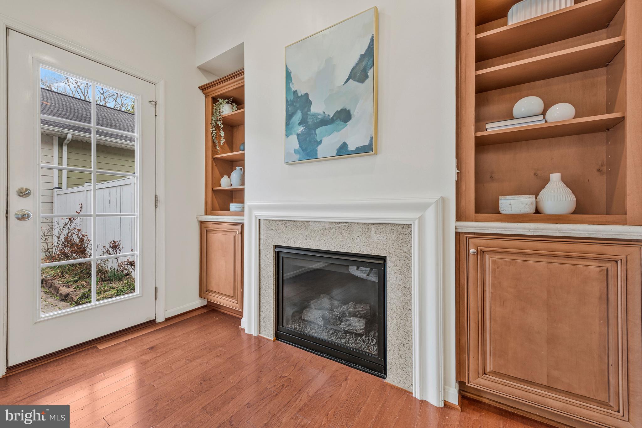 32 Boucher Place Annapolis, MD 21403 - Photo 16 of 72 a living room with furniture and a fireplace