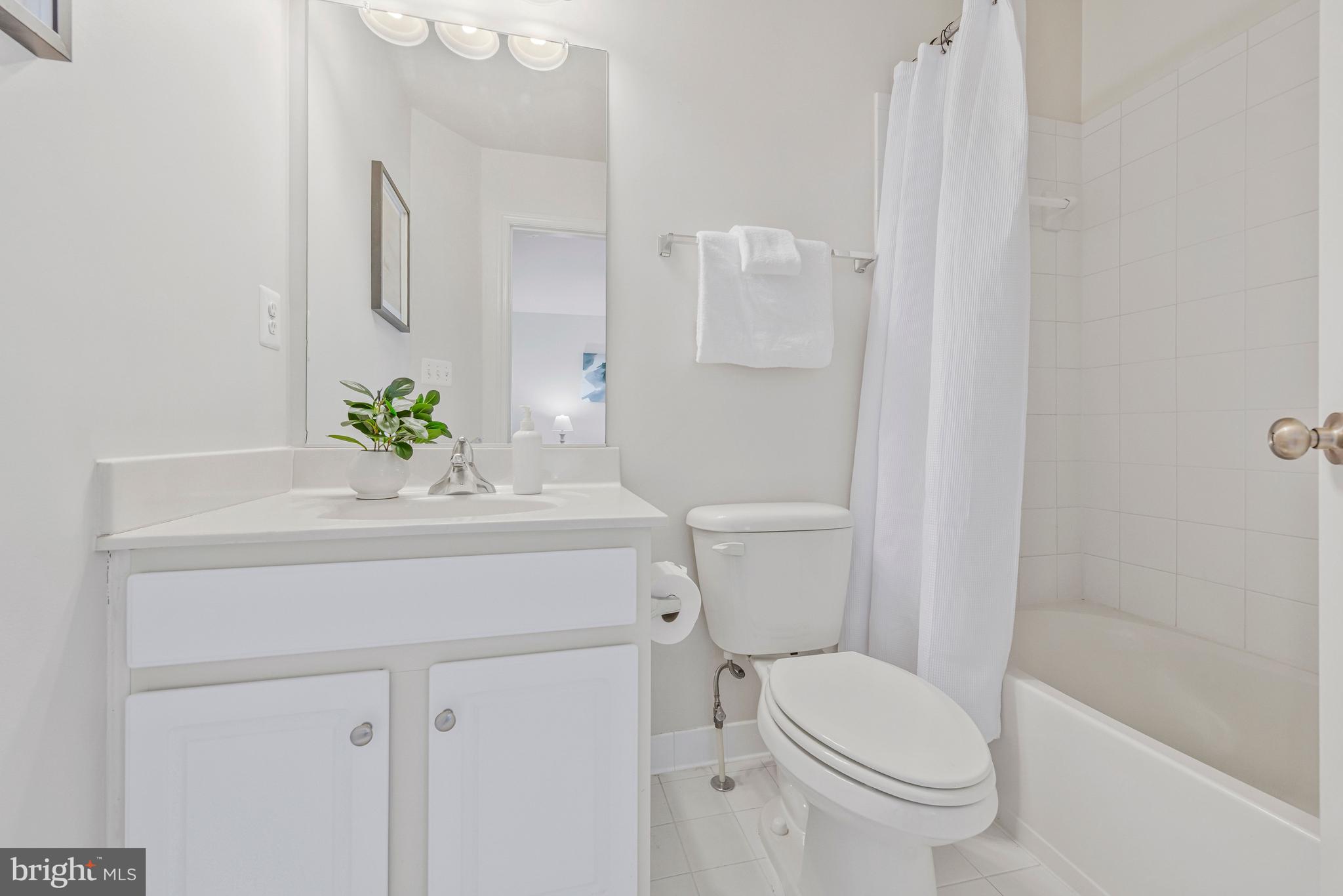 32 Boucher Place Annapolis, MD 21403 - Photo 30 of 72 a bathroom with a sink toilet and shower