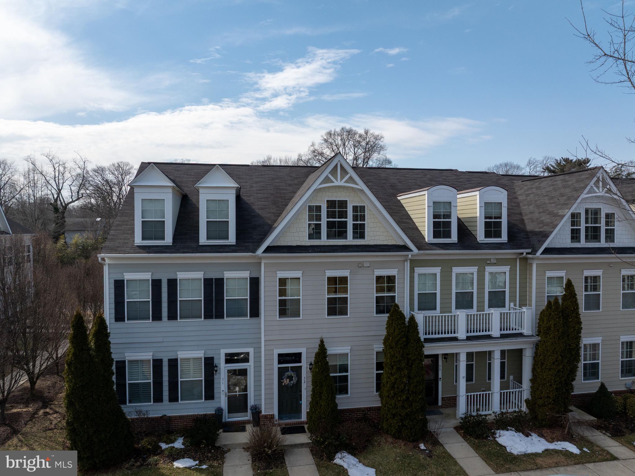 32 Boucher Place Annapolis, MD 21403 - Photo 56 of 72 a front view of a building with balcony