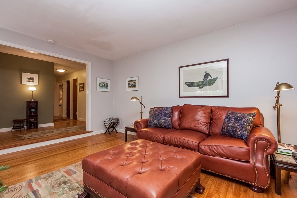 730 Plumtree Road Springfield, MA 01118 - Photo 5 of 20 Gallery Image 5