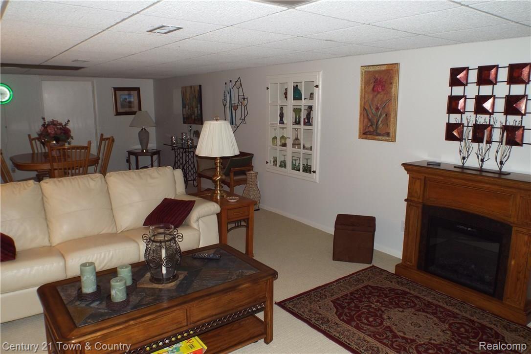 6384 Perry Road Grand Blanc, MI 48439 - Photo 39 of 77 DSCF6161.JPG