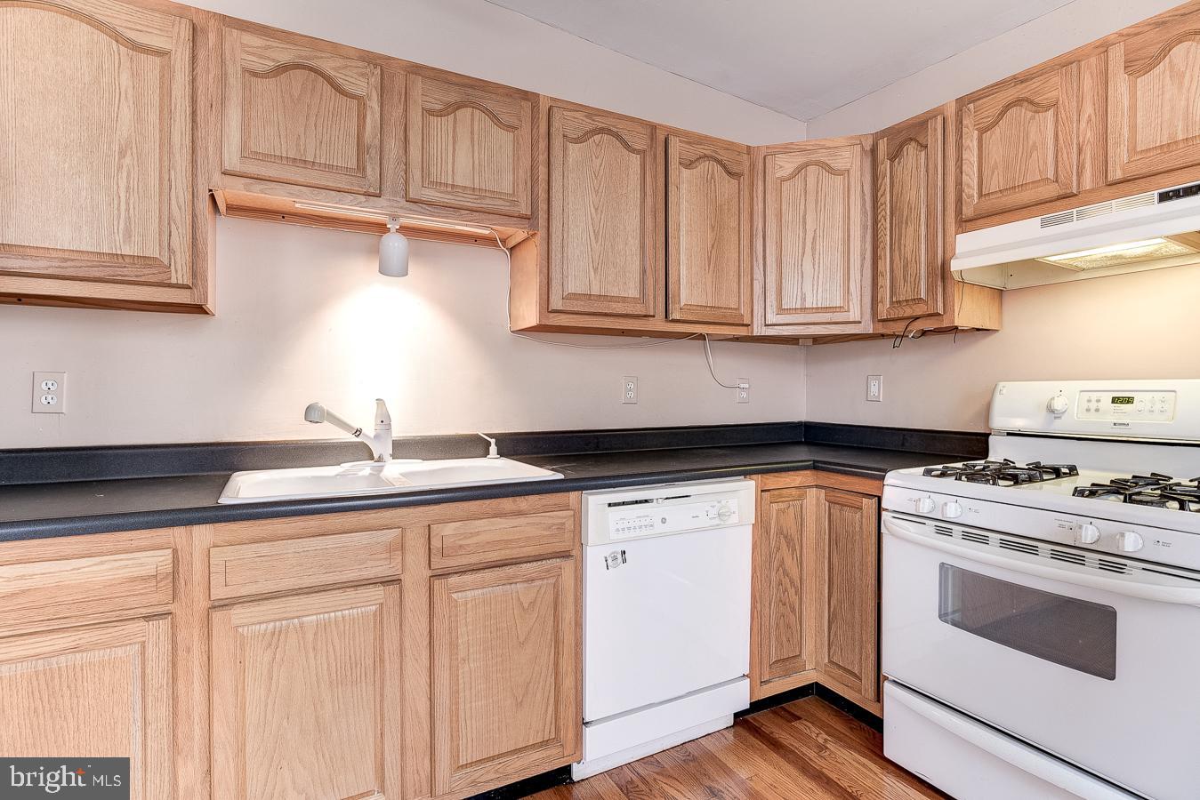 3722 Roland Avenue Baltimore, MD 21211 - Photo 17 of 43 Gallery Image 17