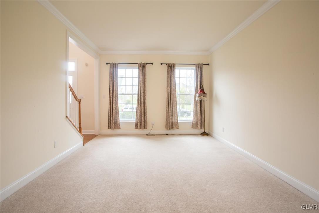 6725 Gwenmawr Road Bethlehem, PA 18017 - Photo 10 of 29 Gallery Image 10