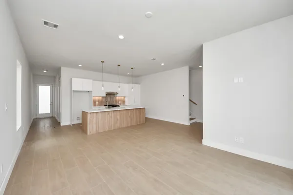 $2,300 | 3004 Ventas Drive, Unit B, Houston, TX 77047